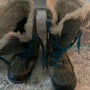 Canadiana Winter Snow Boots ❄️❄️